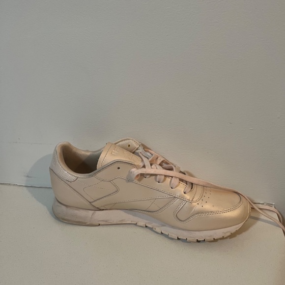 Reebok baby metallic pink tinted sneaker - Picture 4 of 7